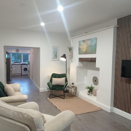 Parliament Street Town House Villa เอนนิสไทมอน ภายนอก รูปภาพ