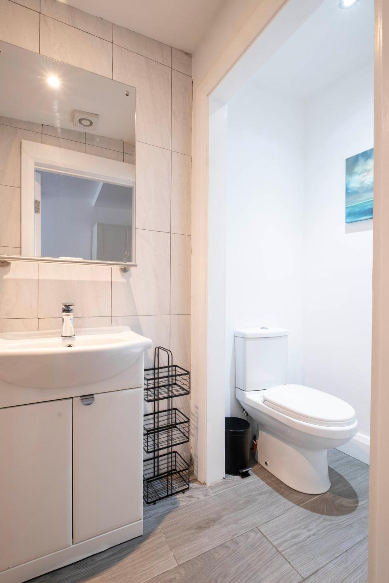 Parliament Street Town House Villa เอนนิสไทมอน ภายนอก รูปภาพ