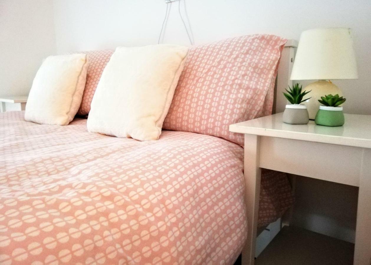 Parliament Street Town House Villa เอนนิสไทมอน ภายนอก รูปภาพ